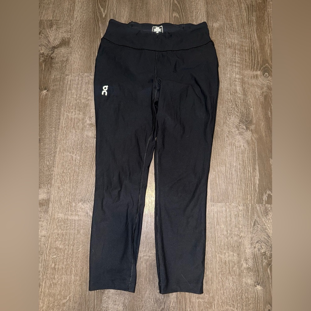 Womens on cloud running active tights